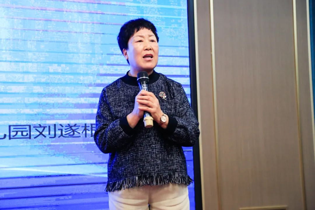跨世纪神奇的服务系统，让幼儿园“生源不招自满”